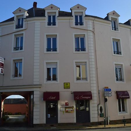 Logis Le Bretagne Hotel Sillé-le-Guillaume Exterior foto